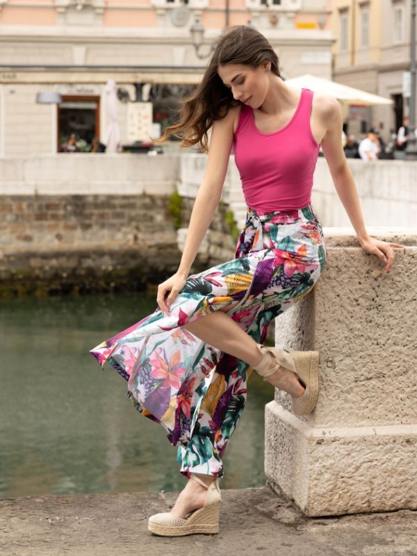 Pantaloni estivi